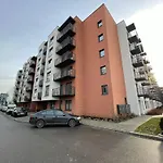 New Comfortable Apartment With Patio On Klimeckiego Street