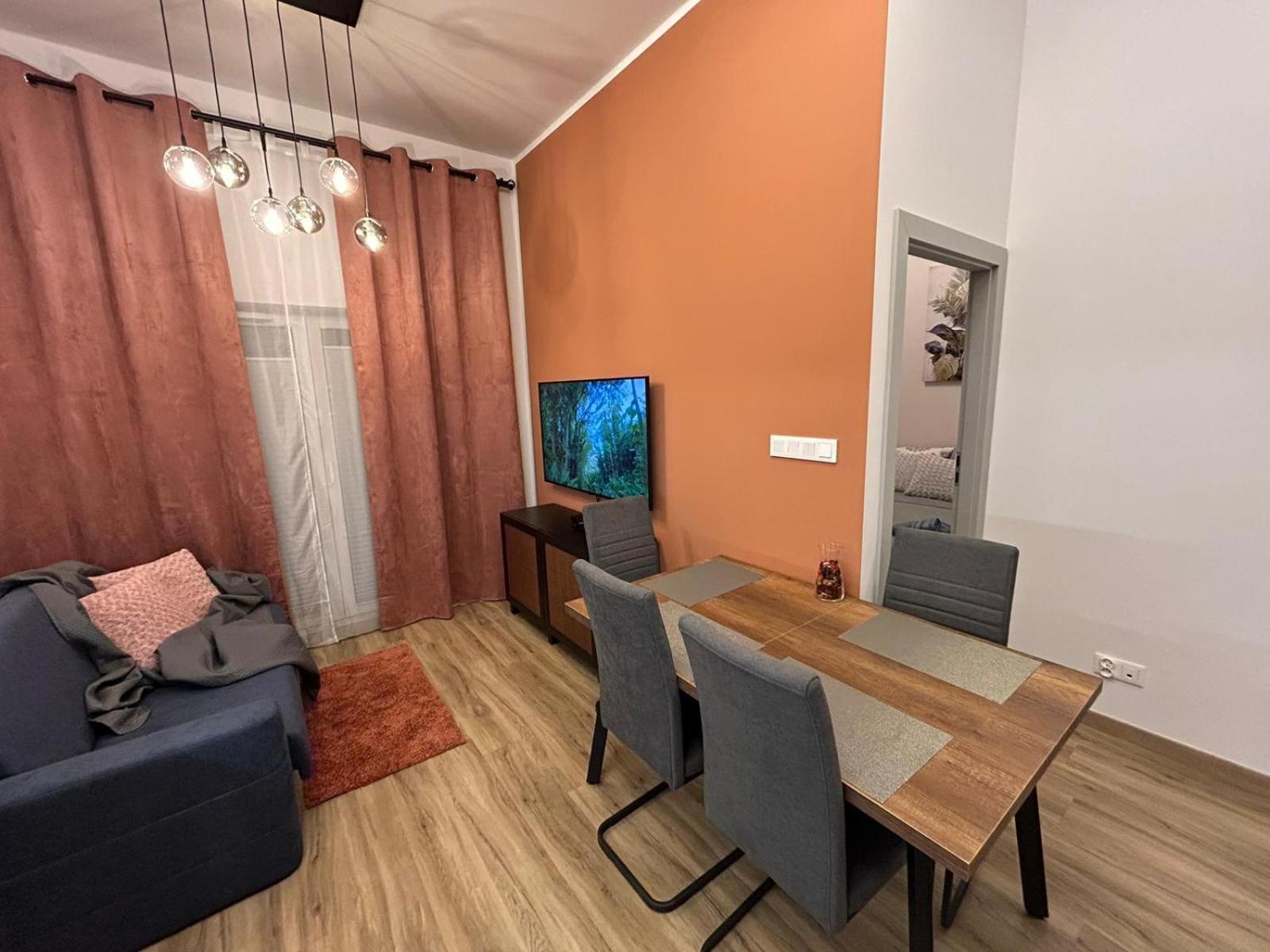 New Comfortable With Patio On Klimeckiego Street * Krakau